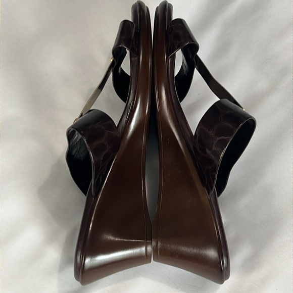 Italian Shoemakers Brown Croc Embossed Sandals w/ Gold Hardware - Picture 3 of 6